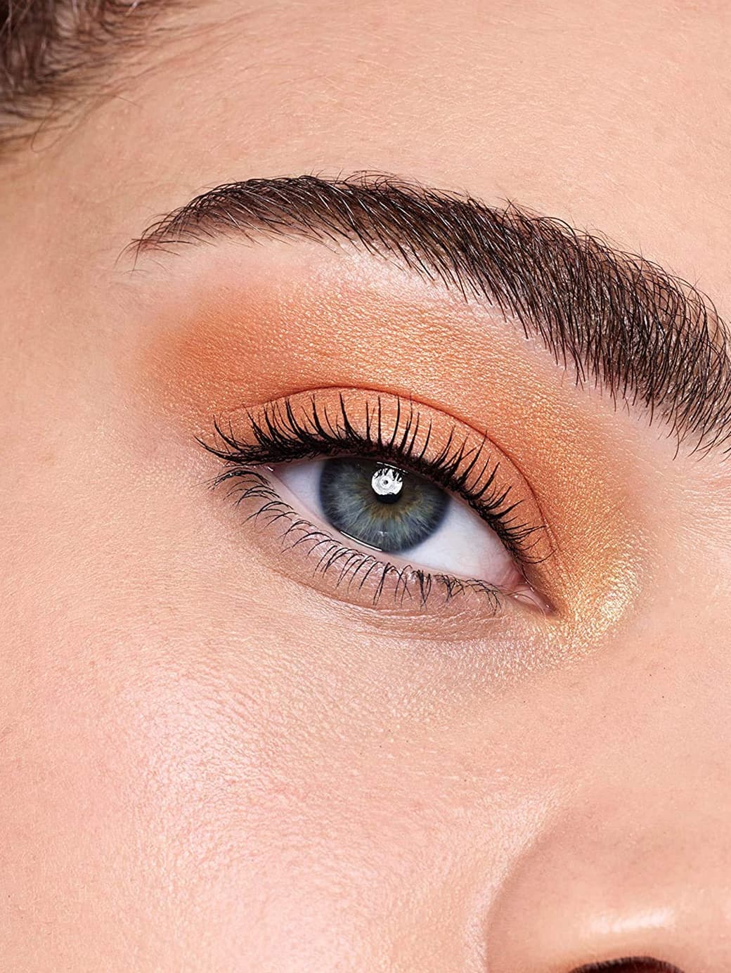 Volumizing Mascara¡ªOrange
